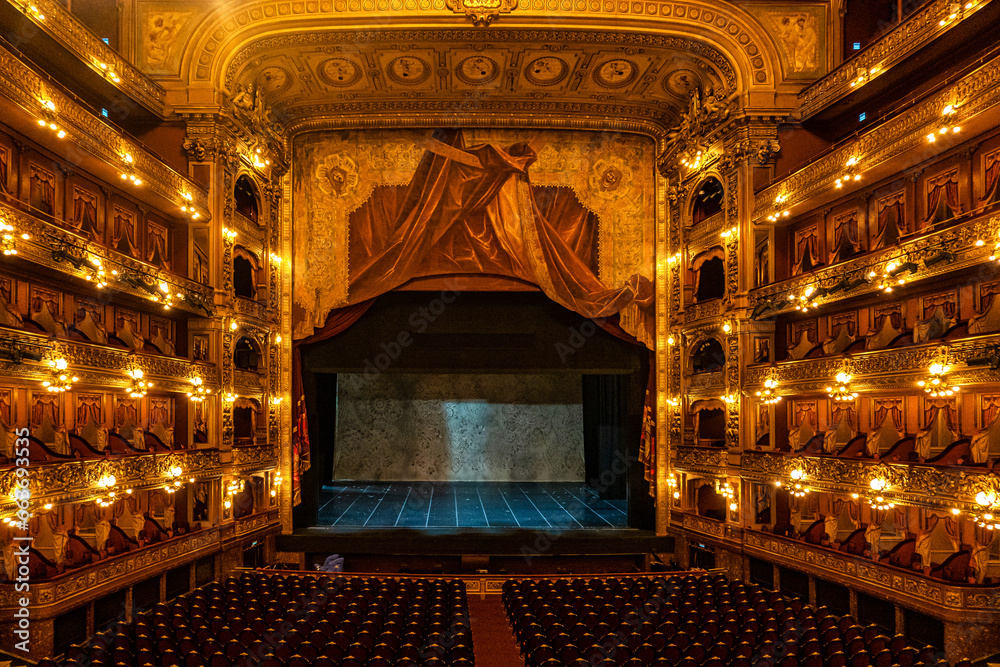 Obraz premium Teatro Colon, Colon Theater, one of the world's best opera houses, the cultural icon of Buenos Aires, Argentina