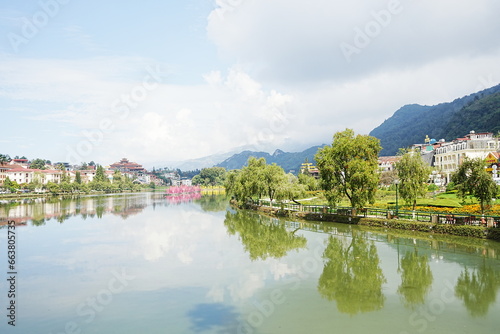 Sa Pa Lake in Sapa, Vietnam - ベトナム サパ サパ湖