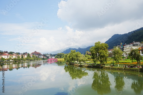 Sa Pa Lake in Sapa, Vietnam - ベトナム サパ サパ湖