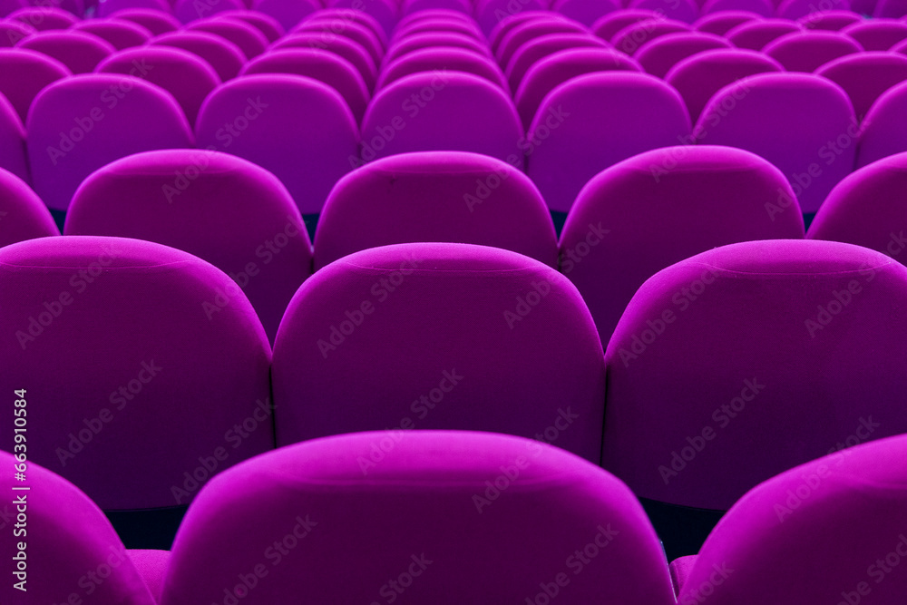 Obraz premium row of purple theater seats