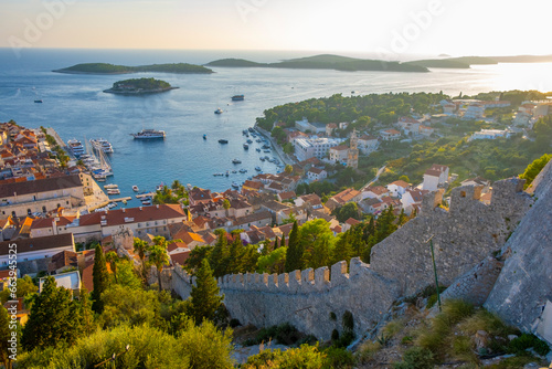 Obraz na płótnie Beautiful view of harbor in Hvar town, Croatia w salonie