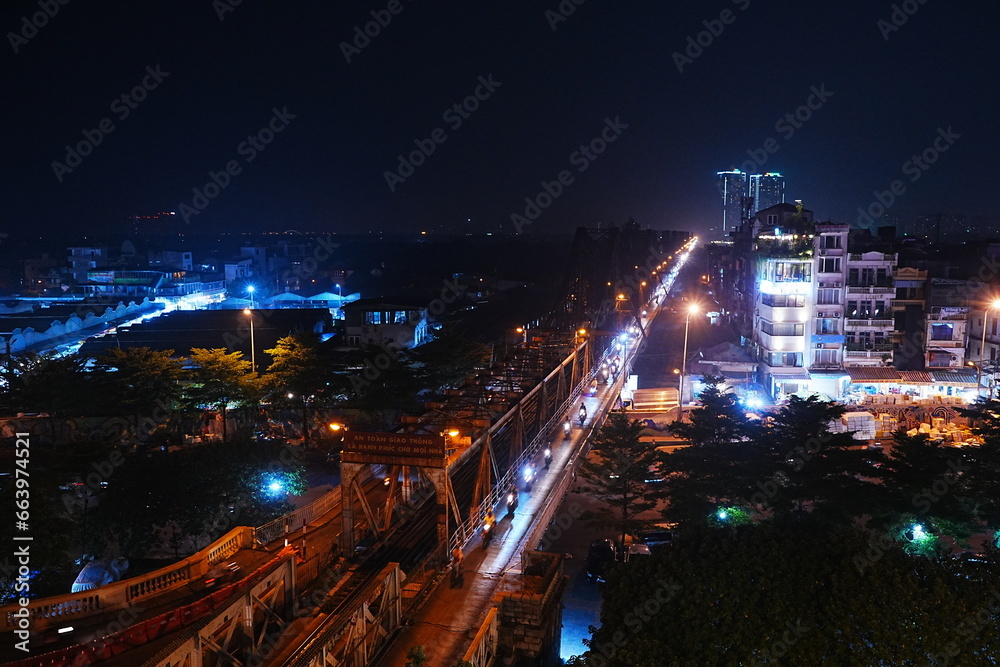 Long Bien Bridge at Night, in Hanoi, Vietnam - ベトナム ハノイ 夜景 ロンビエン橋