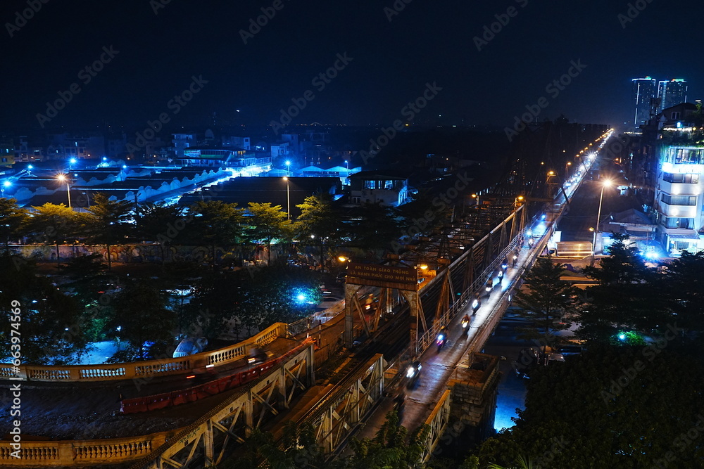 Long Bien Bridge at Night, in Hanoi, Vietnam - ベトナム ハノイ 夜景 ロンビエン橋