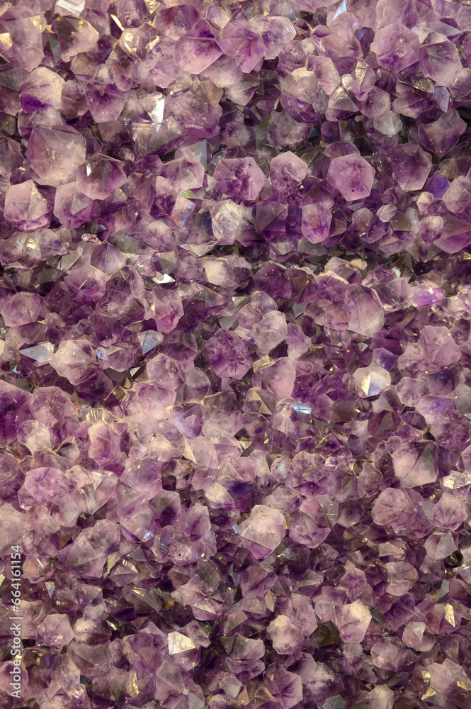 Obraz premium Large violet amethyst stone semiprecious crystal close up