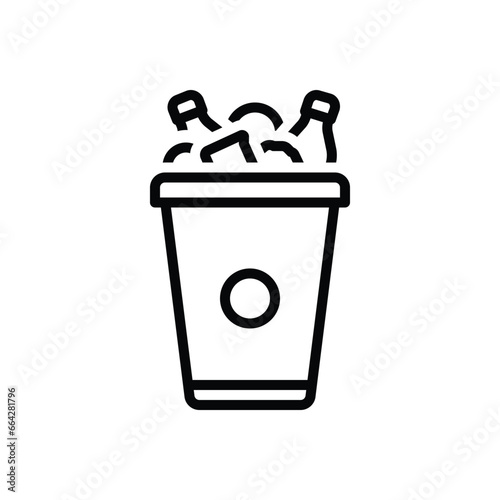 Black line icon for trash 