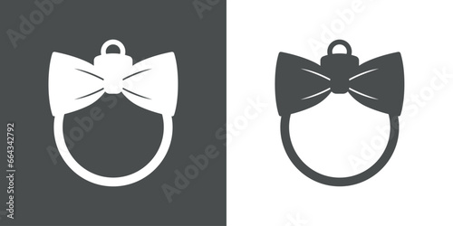 Tiempo de Navidad. Logo con silueta de bola de navidad con lazo de cinta para su uso en invitaciones y felicitaciones