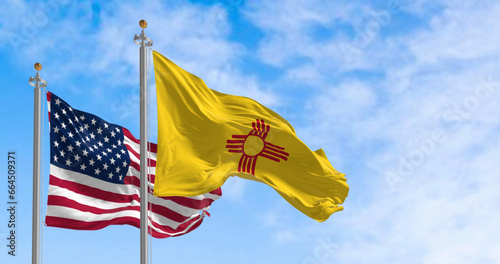 Quadro su tela New Mexico state and the american flag waving on a clear day
