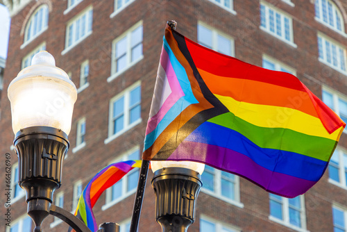 Tapety artystyczne Progress pride flags in city
