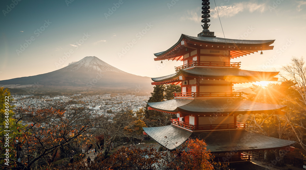 Mount Fuji san beautiful landscapes on sunset. Fujiyoshida, Japan at Chureito Pagoda and Mt. Fuji in Autumn. Arakurayama Sengen Park. - obrazy, fototapety, plakaty 