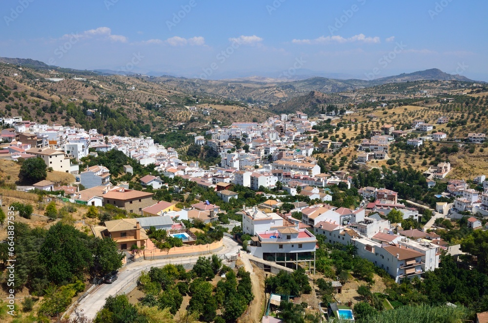Vista del pueblo blanco de Tolox, provincia de Málaga