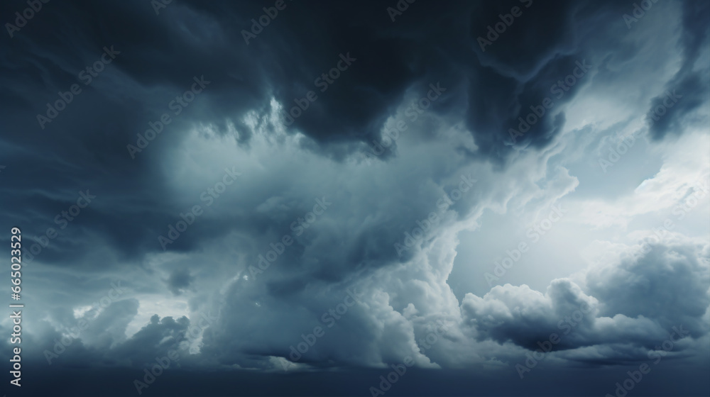 Obraz premium Dark clouds dominate a rainy sky.