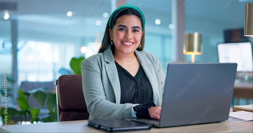 Face, business and woman with a laptop, smile and problem solving with connection, internet and planning. Person, portrait and employee with a pc, website info and brainstorming with network or email Face, business and woman with a laptop, smile and problem solving with connection, internet and planning. Person, portrait and employee with a pc, website info and brainstorming with network or email