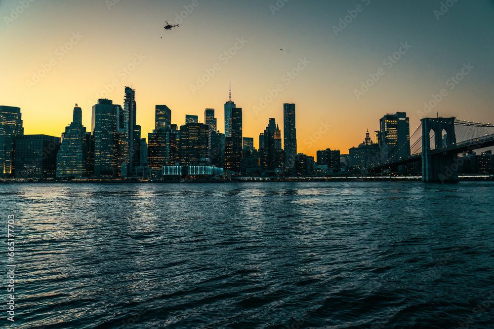 Obraz premium sunset over Manhattan 