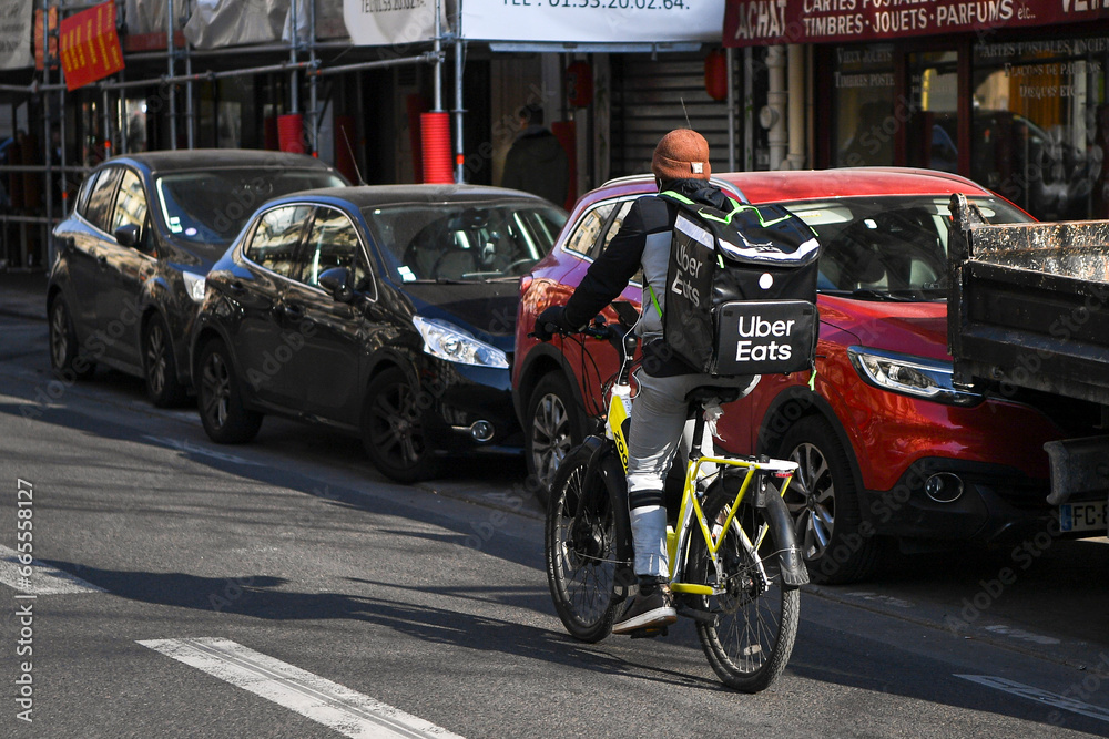 deliver uber eats on bicycle