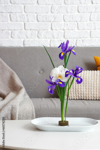 Elegant ikebana floral arra...