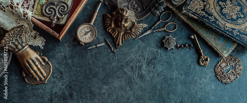 Photos Antique background with old things