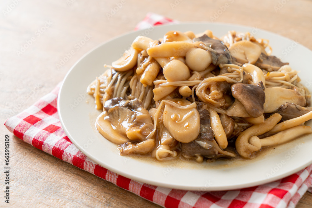 Stir fried mixed mushroom with oyster sauce
