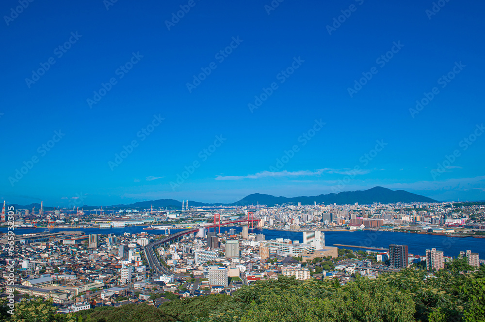 高塔山展望台から望む北九州の眺め