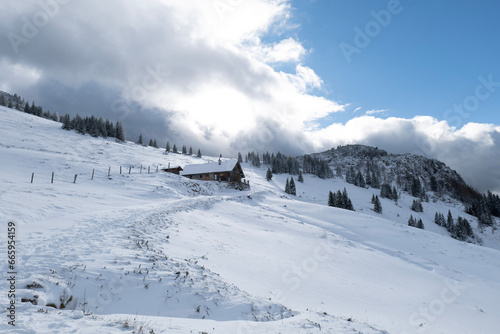 winter mountain landscape © Franz