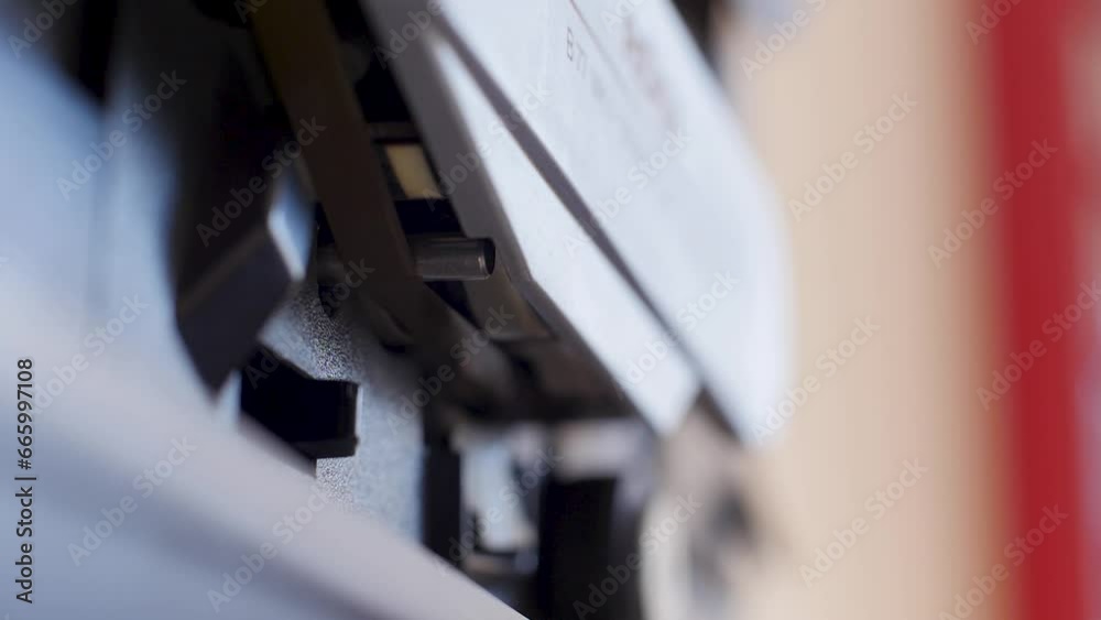 Tonbandgerät: Magnetband am Magnetkopf 1 Tonbandgerät: Magnetband am Magnetkopf 1