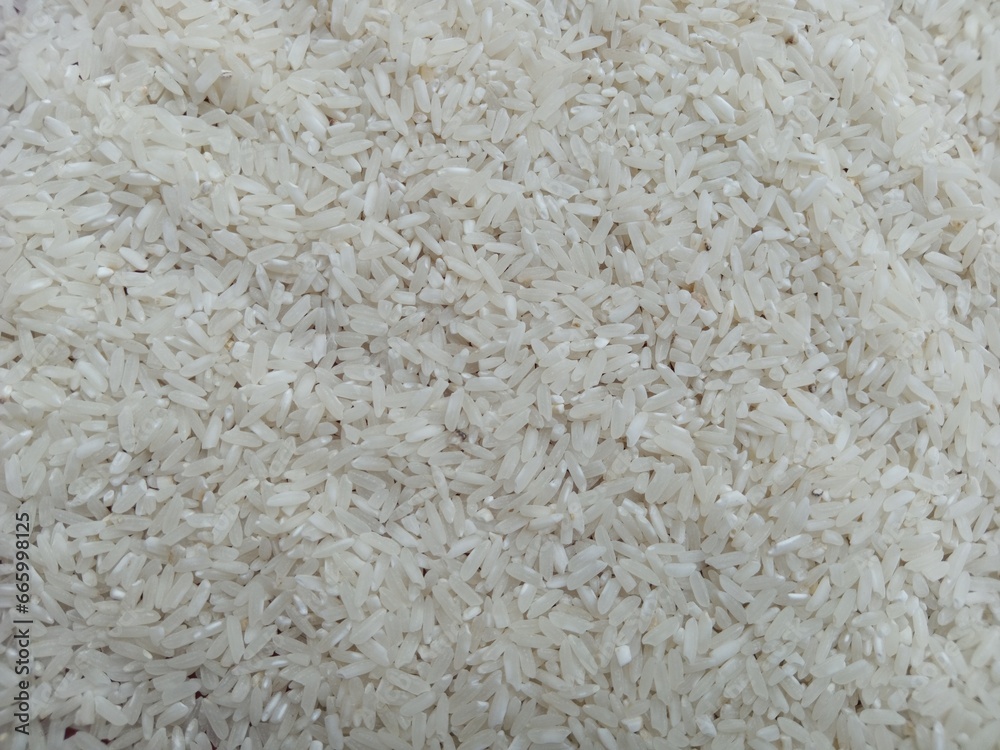 Sun-dried rice from Indonesia has a unique texture Sun-dried rice from Indonesia has a unique texture