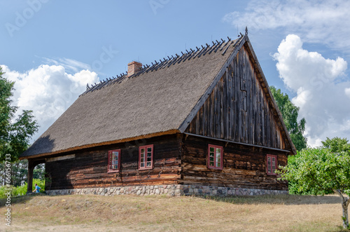 old wooden house © Tomasz