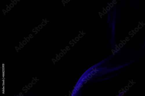 Purple smoke on a dark background, fog pattern, detailed smoke shapes, one line 