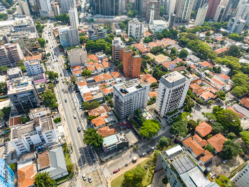 Vista aérea da região do Itaim Bibi em São Paulo.  photo