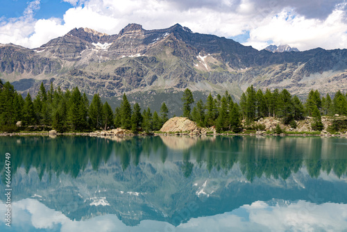 Fototapeta Naklejka Na Ścianę i Meble -  lago Lagazzuolo, Valmalenco, italy