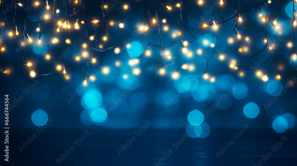 Fondo azul con bombillas y luces navideñas desenfocadas. - obrazy, fototapety, plakaty 
