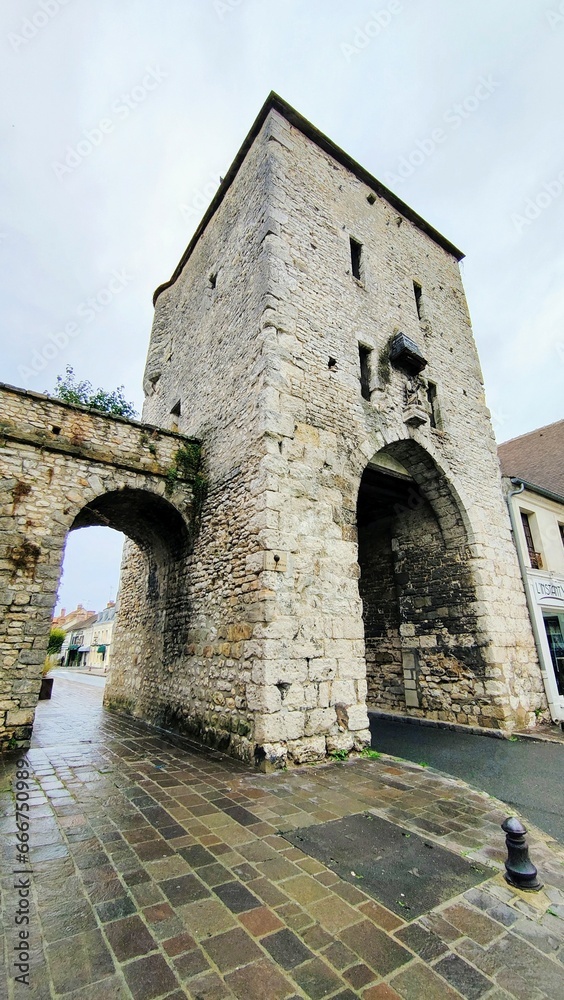 MORET-LOING-ET-ORVANNE (Seine-et-Marne)