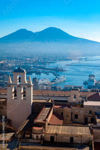 Napoli (Nápoles) y monte Vesubio en el fondo, Italia photo