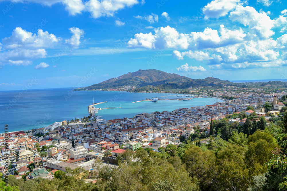 Fototapeta premium Beautiful panorama of main city of Zakynthos