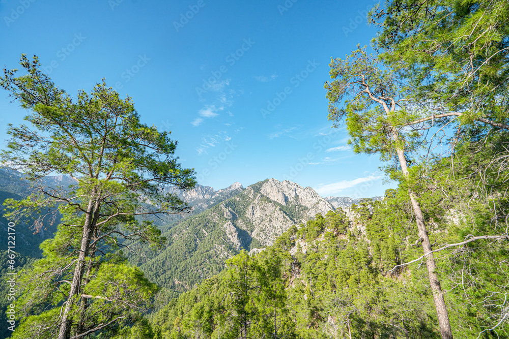 With its natural beauty, Göynük Canyon is a popular destination for hiking and canyoning in Antalya. It offers great natural scenery to explore for lycian trail hikers and trekkers.