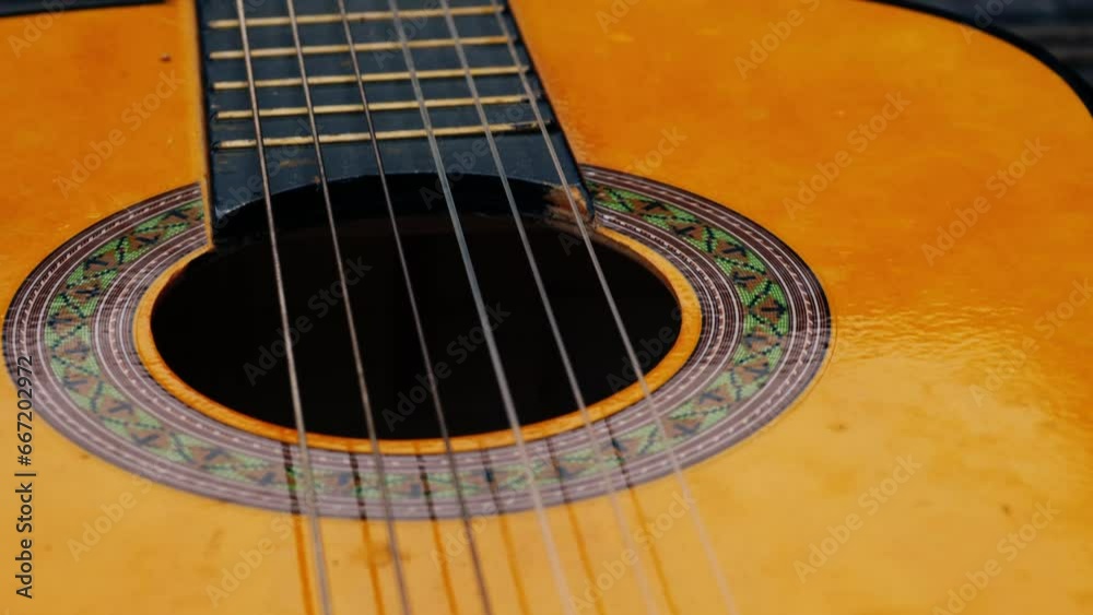 Classical guitar strings and frets medium Classical guitar strings and frets medium