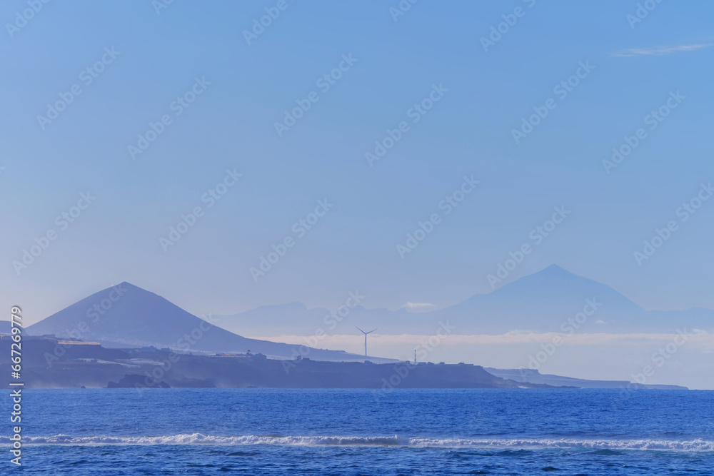 View on Teide and Teneriffe from gran Canaria .