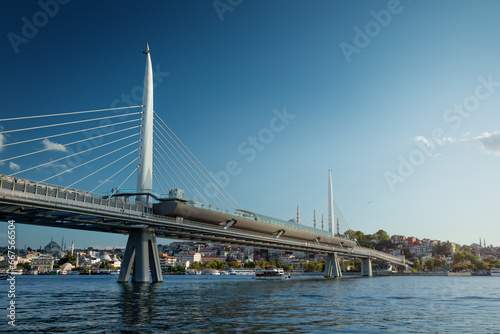 Obraz na płótnie Cityscape of Istanbul. View of the Golden Horn Bridge across the bay.. w salonie