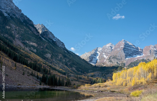 The Maroon Bells on an early autumn morning in Aspen, Colorado.