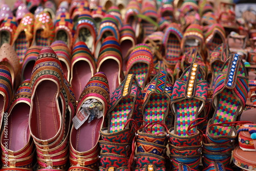 scarpe indiane photo