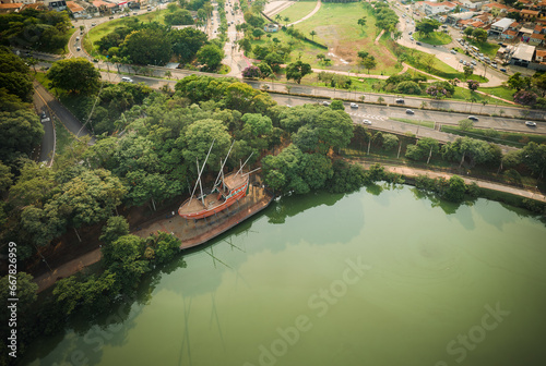 Vista aérea do parque Lagoa do Taquaral em Campinas, São Paulo. 2023, © Paulo