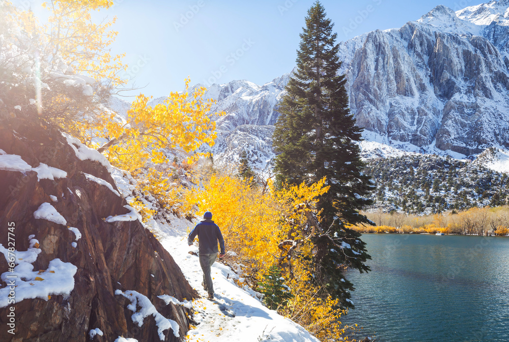 Fototapeta premium Hike in autumn season