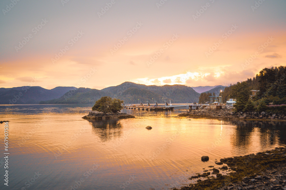 Fototapeta premium Sunset at Sitka Bay