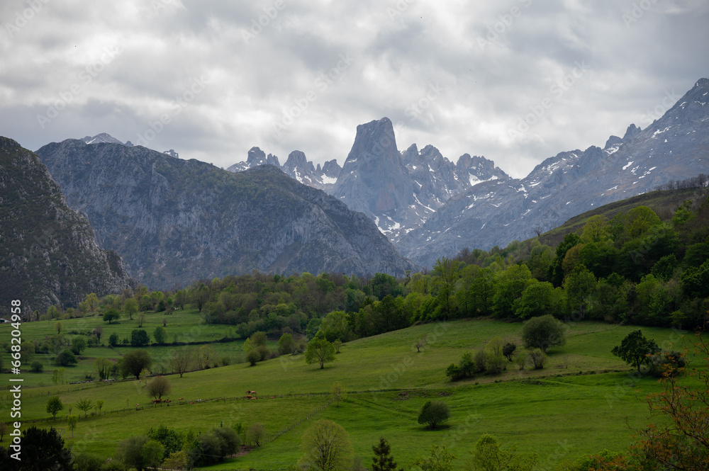 Panoramic view on Naranjo de Bulnes or Picu Urriellu, limestone peak dating from Paleozoic Era, located in Macizo Central region of Picos de Europa, mountain range in Asturias, North Spain