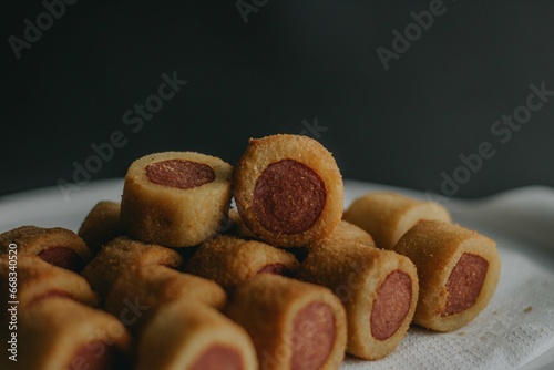 Mini salgados e salgadinhos de festa pastel coxinha frito photo