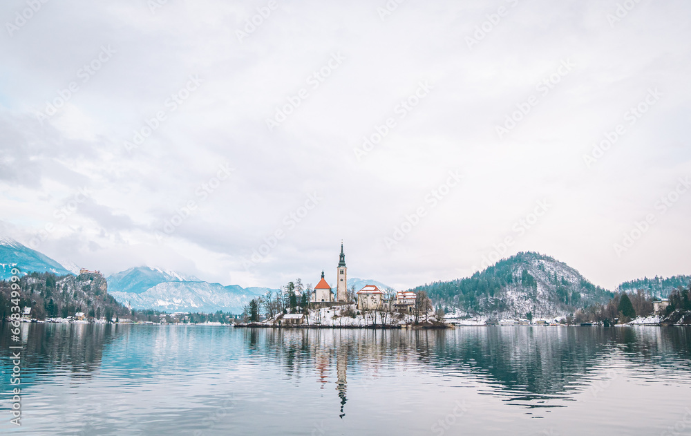 Fototapeta premium Lake Bled in January