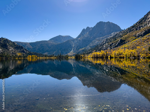 Fototapeta Naklejka Na Ścianę i Meble -  Silver Lake Reflection