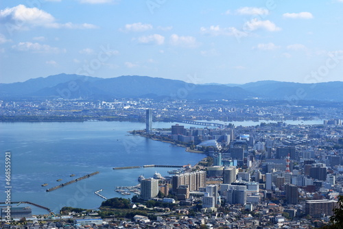 滋賀県　大津市街地の風景