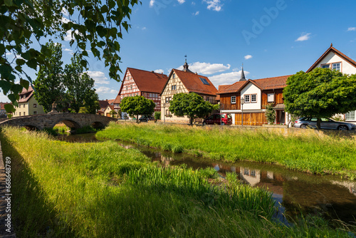 Wallpaper Mural Fachwerkhäuser an der Streu in Nordheim vor der Rhön, Landkreis Rhön-Grabfeld, Biosphärenreservat Rhön, Unterfranken, Franken, Bayern, Deutschland Torontodigital.ca