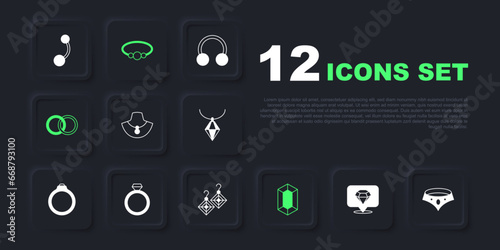 Set Diamond, Necklace, mannequin, Gem stone, Wedding rings, engagement, Bracelet jewelry and Earrings icon. Vector