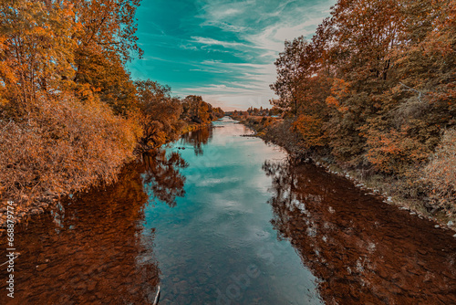 Wertach Flusslauf im Herbst